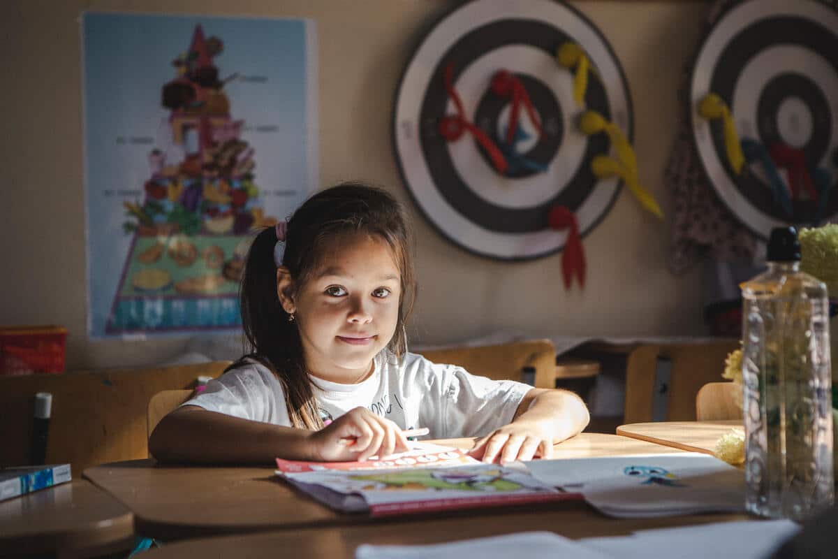 Se hvordan Redd Barna hjelper ukrainske barn