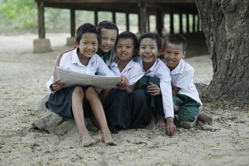 Barn i Myanmar, utdanning