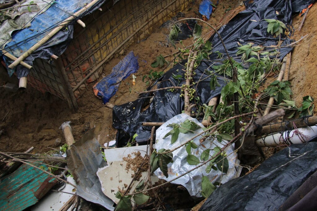 Jordskred og oversvømmelser har ødelagt hjemmene til beboerne i Cox's Bazar, Bangladesh