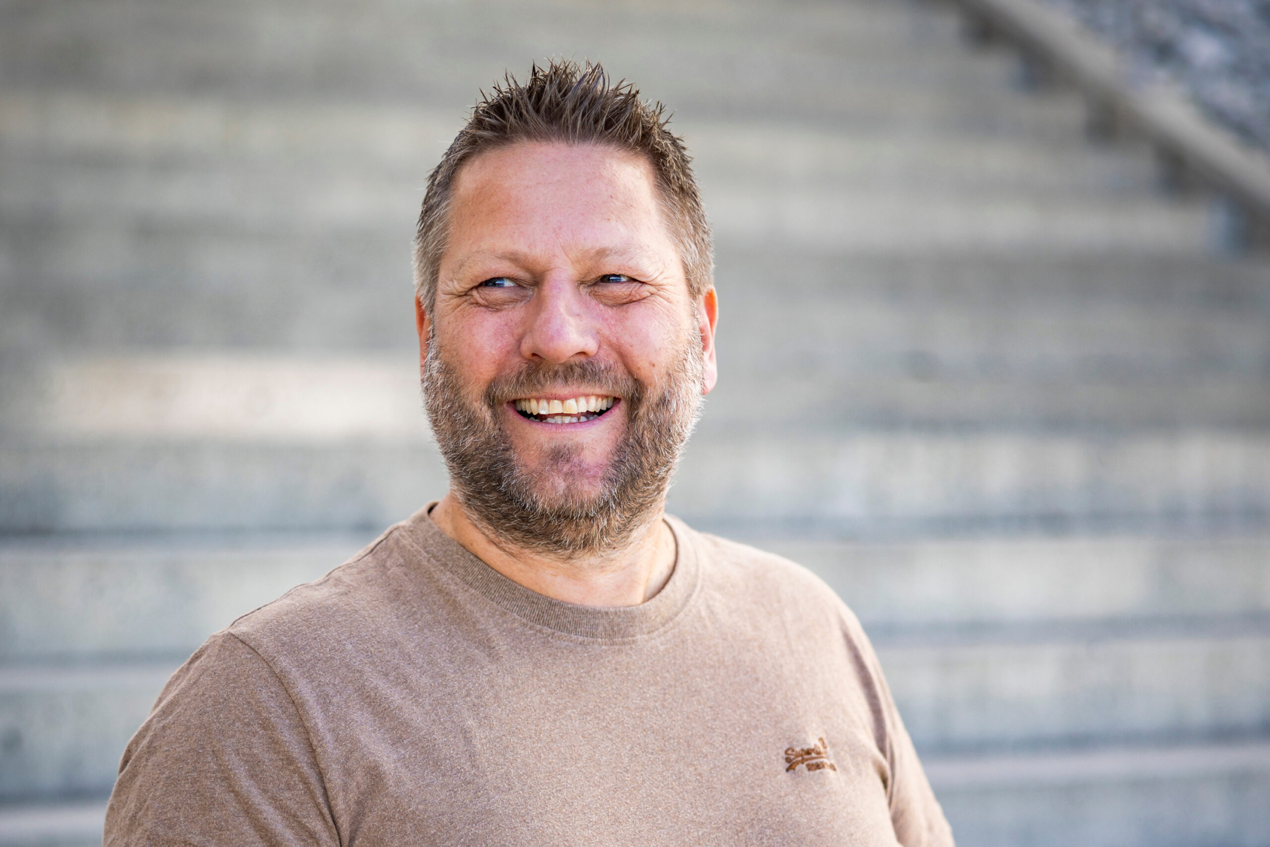 Frivillig i Redd Barna, Trond Norvoll, smiler til kamera.