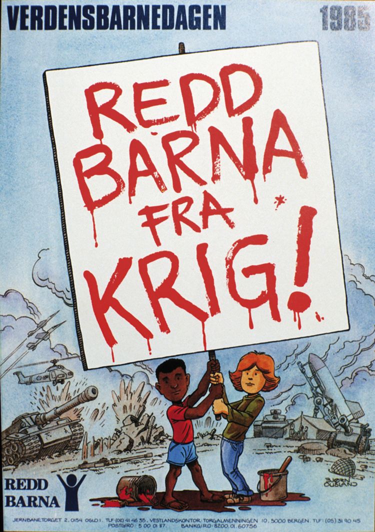 Bilde av plakat for Verdensbarnedagen 1985 med tegning av barn i krig som holder en stor plakat som sier «Redd barna fra krig!»